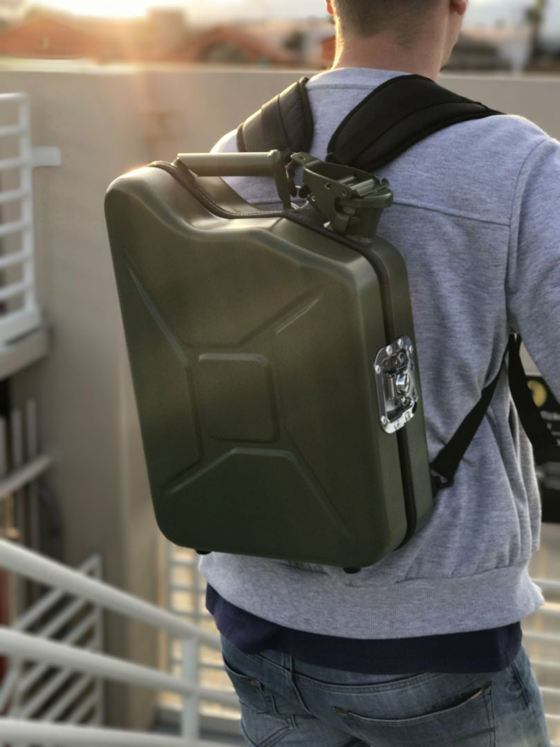 Benzinkanister-Rucksack, grau