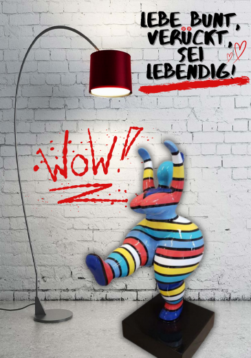 Nana-Kunstfigur (Arme oben)