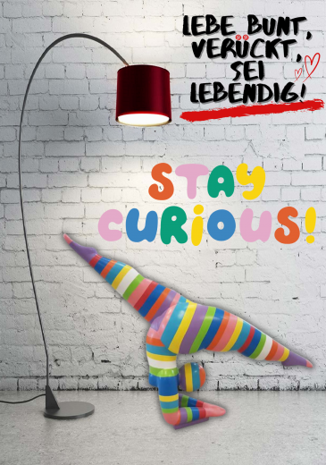 Nana-Kunstfigur (Spagat)