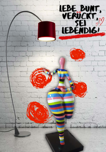 Nana-Kunstfigur (laufend)