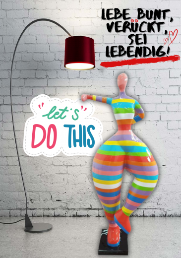 Nana-Kunstfigur (linken Arm ausgestreckt)